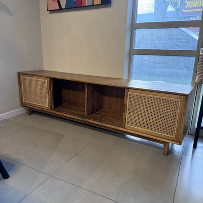 מזנון דגם אורן Hootam