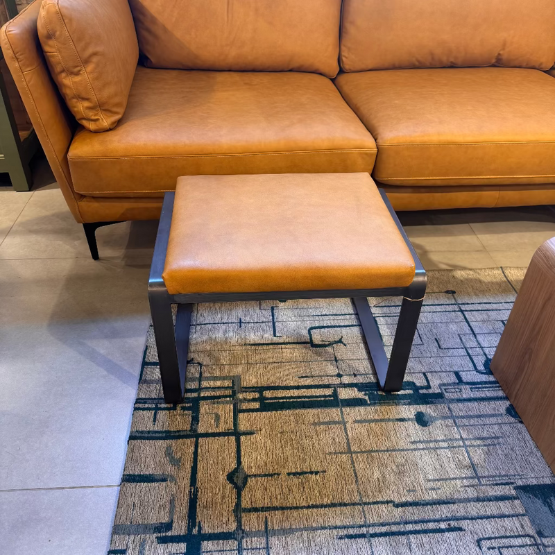 הדום עור דגם יוטה צבע קוניאק