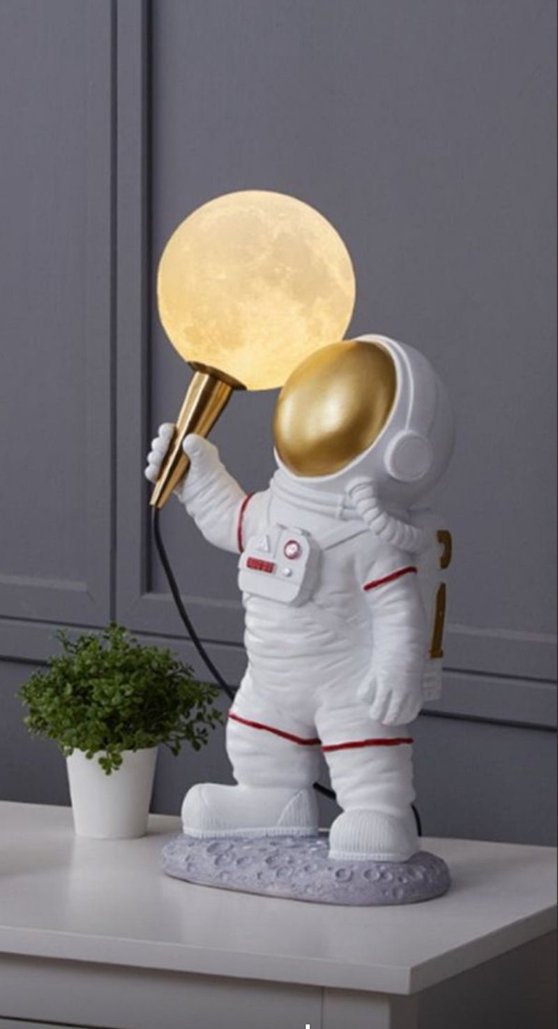 מנורת שולחן  דגם אסטרונאוט