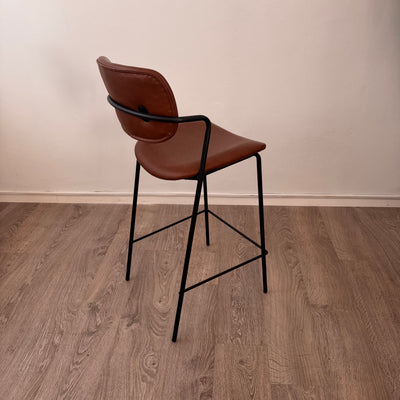 כסא בר שני מרופד קוניאק