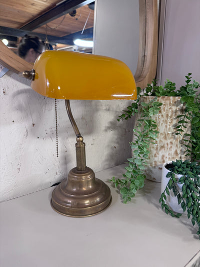 מנורת שולחן  בנקאי דגם טלי צהובה Hootam