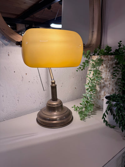 מנורת שולחן  בנקאי דגם טלי צהובה Hootam