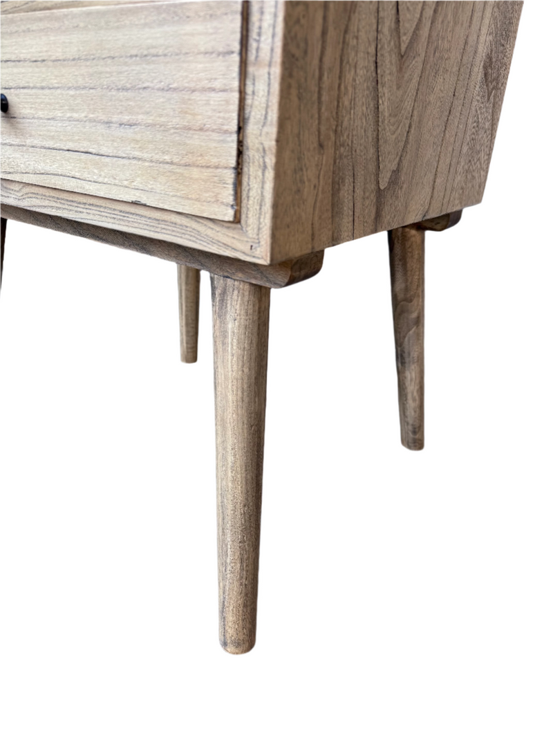 שידה לצד מיטה דגם פיליפ Hootam