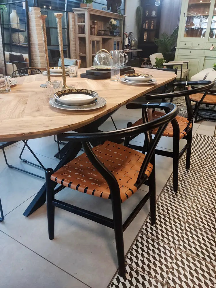 שולחן אוכל אובלי דגם פישבון Hootam