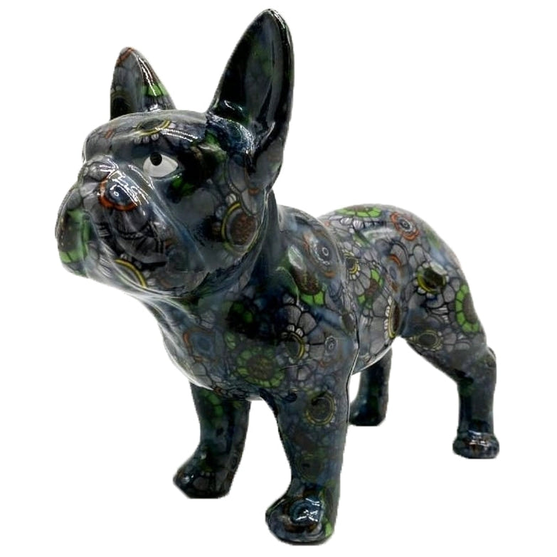פסל כלב שחור