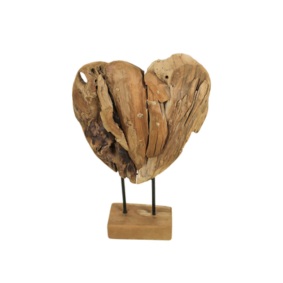 פסל עץ טיק דמוי לב